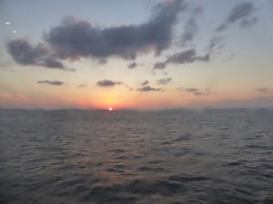 佐渡汽船あかねからの日没